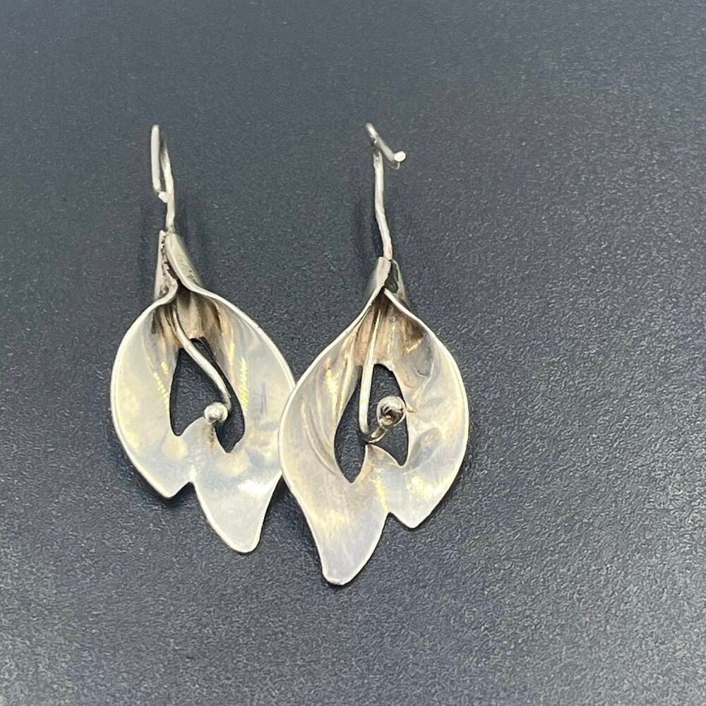 Sterling Silver Geometric Drop
Earrings 1.75"‎ Artisan Layered Oval Design